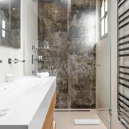 Villa - Luxury & Comfort In Saint-Tropez Villa Saint-Tropez