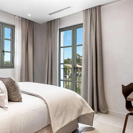 Villa - Luxury & Comfort In Saint-Tropez Villa Saint-Tropez